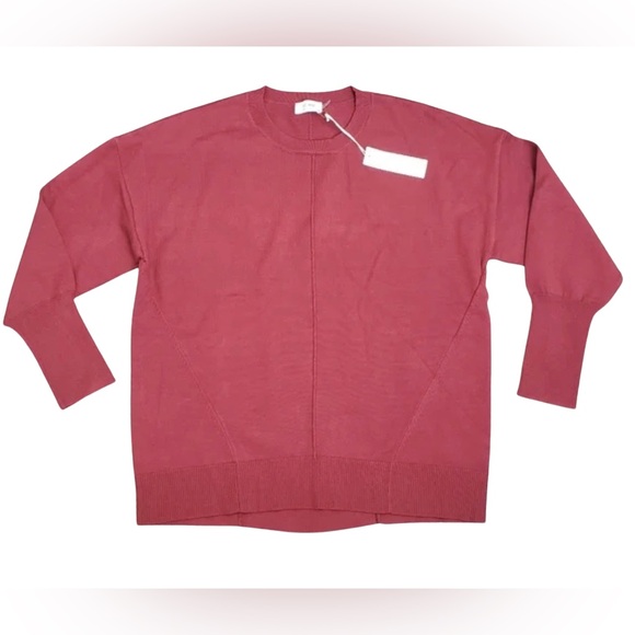 Bluivy Oversized Crewneck Sweater In Berry Red Size
S/M Beyoncé’s Brand - Picture 2 of 4